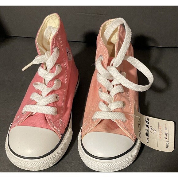 Converse Shoes Toddler Girls 9 Chuck Taylor All Star Sneakers 7J234 Pink Canvas - Picture 1 of 9